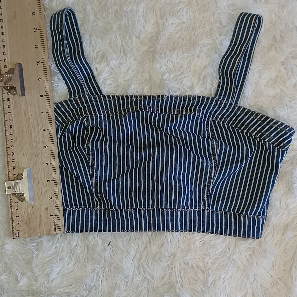 Crop top - Picture 5 of 10